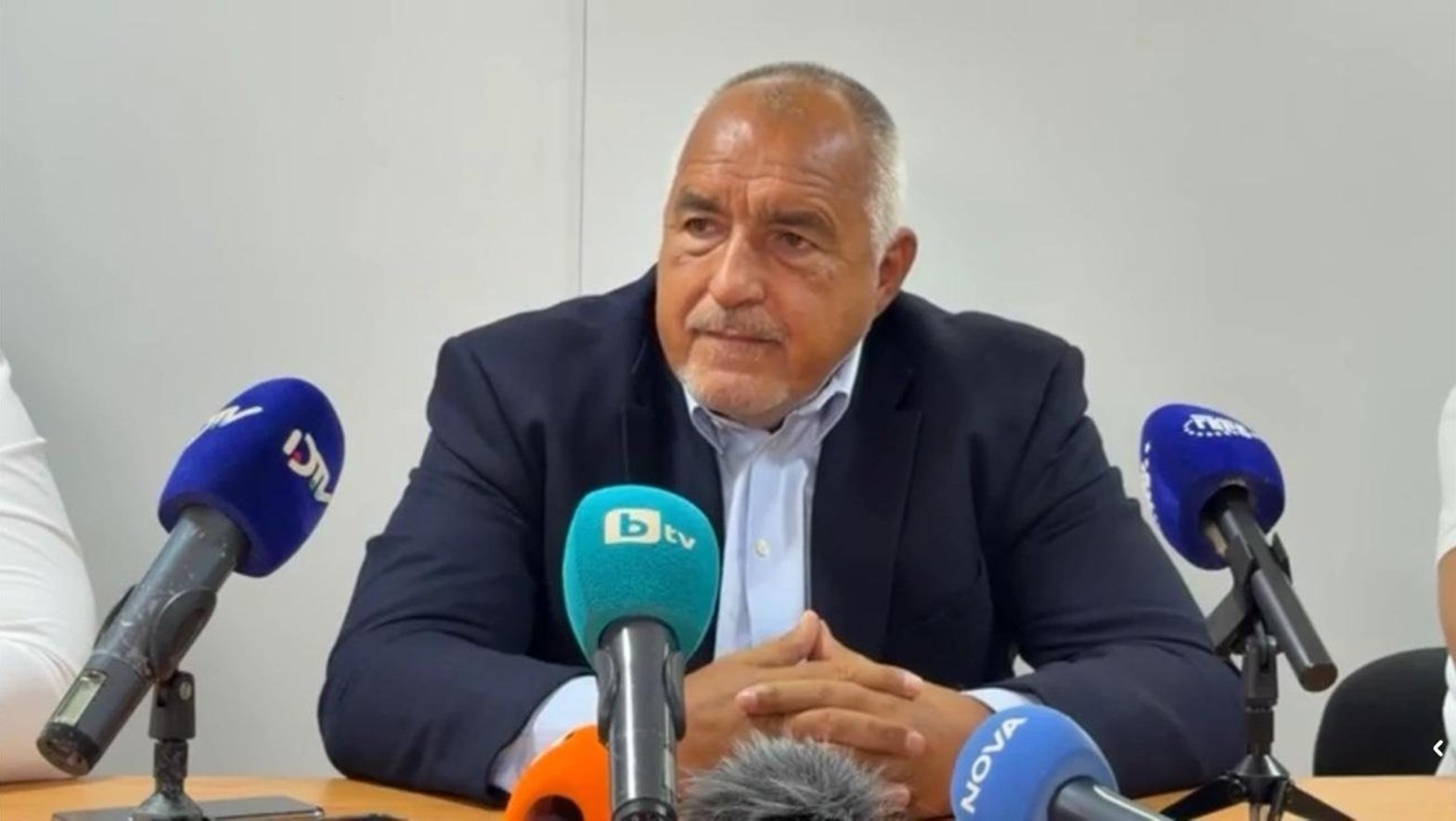 Борисов запя старата песен: Изборите са решени, всяка машина ще я пипа полицай с отвертка