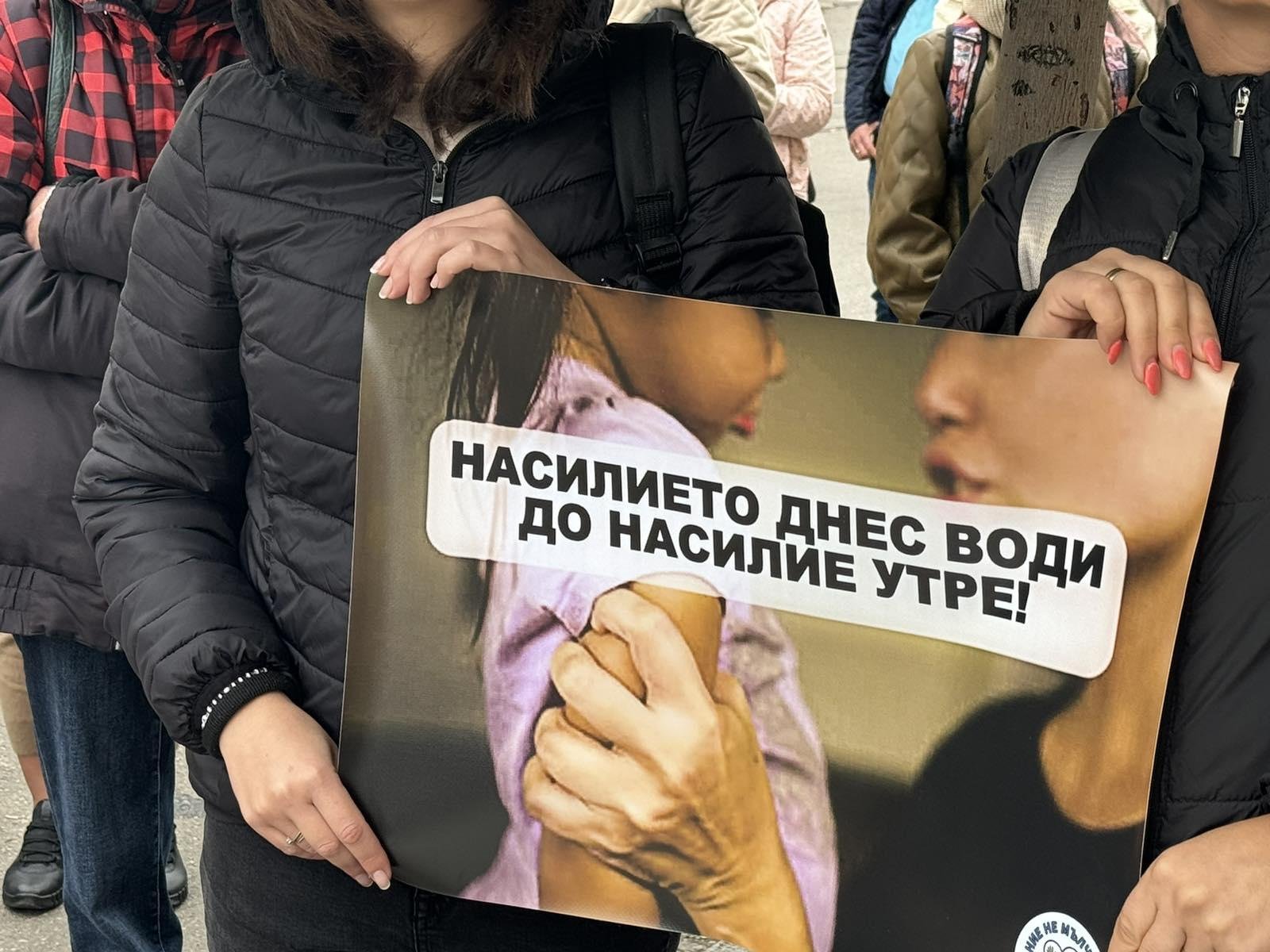 Когато деца стигат до насилие: Можем ли да се намесим преди да е станало късно?