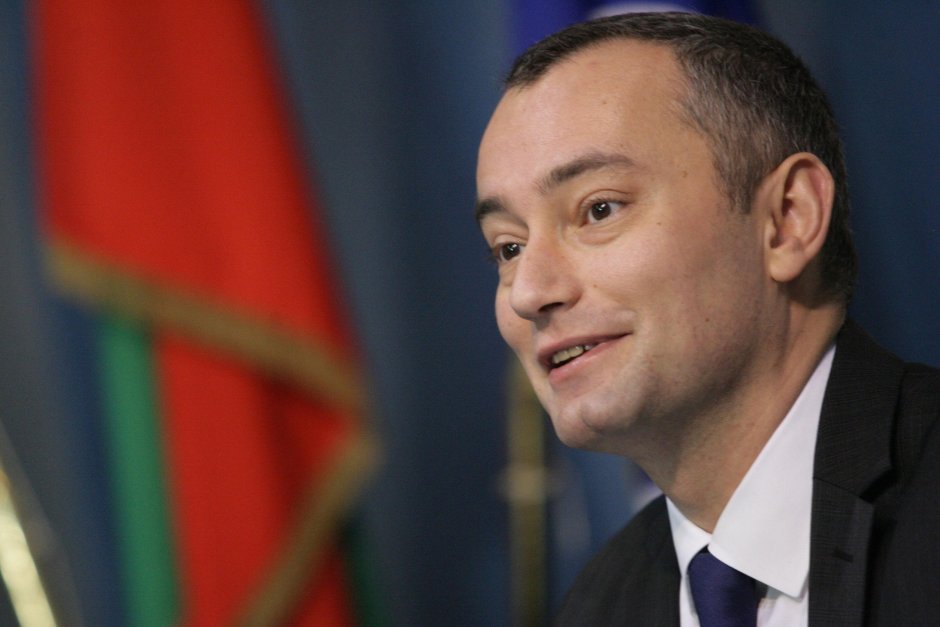 Николай Младенов, сн. БГНЕС