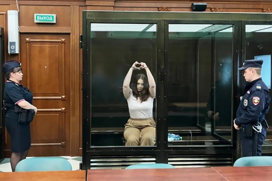 Съд в Москва осъди журналиската Дария Шипачева на 12 години затвор за държавна измяна заради превод на пари на цивилни близки в Украйна Сн.Медиязона
