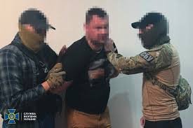 Международен "наркобарон", организирал трафик на психотропни вещества към Украйна и страните от Европейския съюз, е задържан в България, съобщи Службата за сигурност на Украйна Сн.СБУ