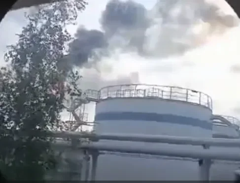 В Тюменска област е атакуван нефтохимичен комплекс. Снимка: war.obozrevatel.com