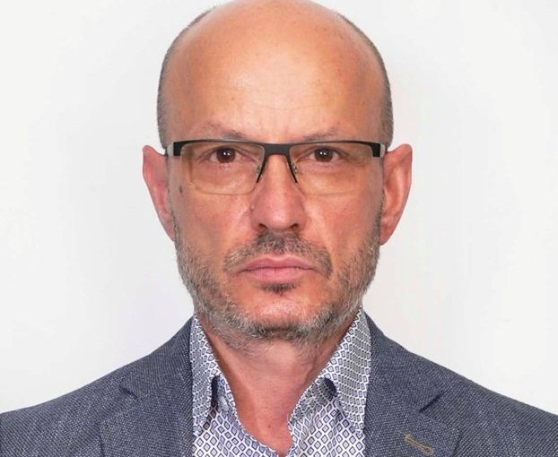 Лъчезар Кръстев