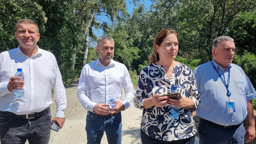 Ива Петрова посети ядрената централа заради ниското ниво на Дунав, сн. БНТ