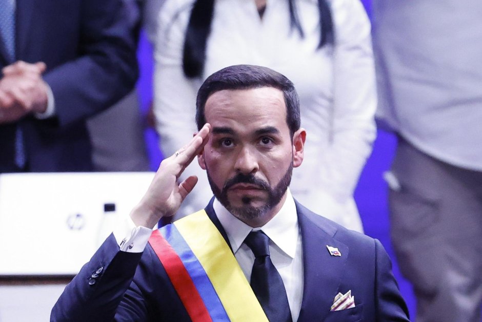 Абелардо де ла Есприеля положи клетва като президент на Колумбия, сн. ЕПА/БГНЕС