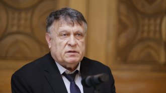 Министърът на образованието отсрани дългогодишния началник на РУО в Благоевград