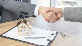 Новите правила свиха професионалните домоуправители до 224