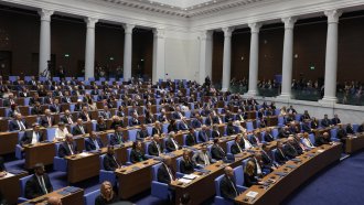 Кой какво има от "Прогресивна България": Когато декларациите говорят повече от депутатите