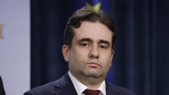 ДБ ще алармира Франкфурт за рискови назначения в Банката за развитие
