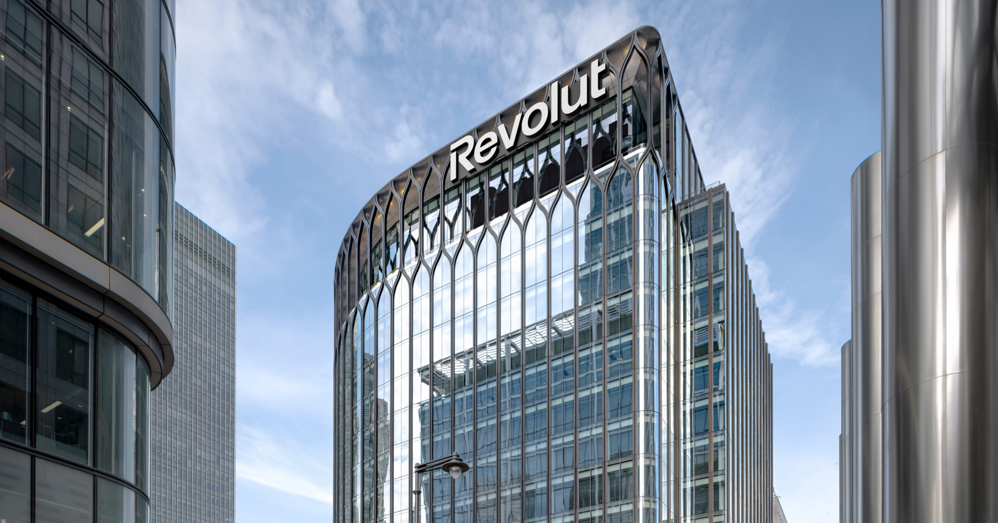 Хакери поискаха от Revolut откуп от 3 млн. долара след пробив в данните