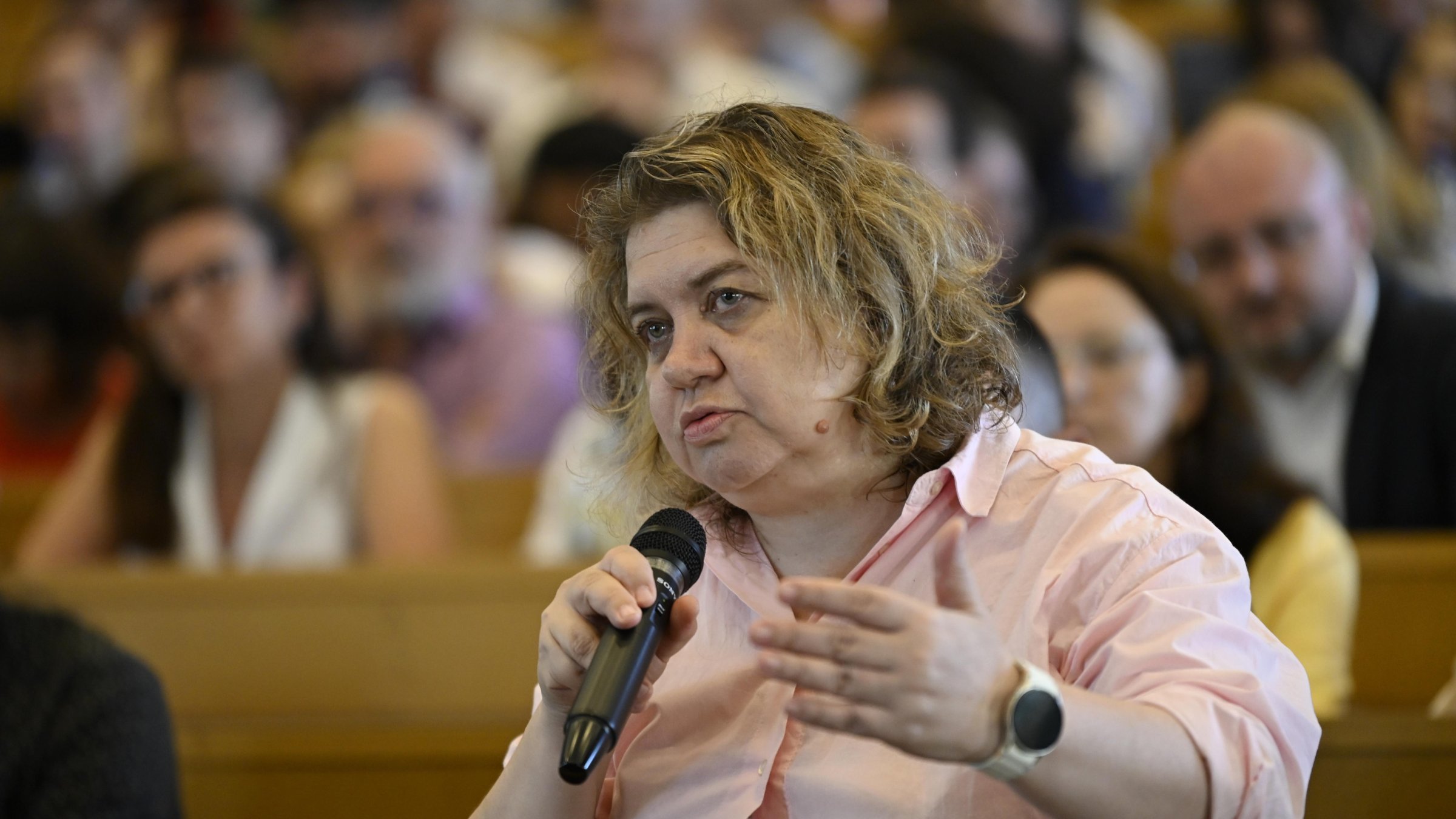 Киселова поиска поименно оповестяване на комисията по помилванията