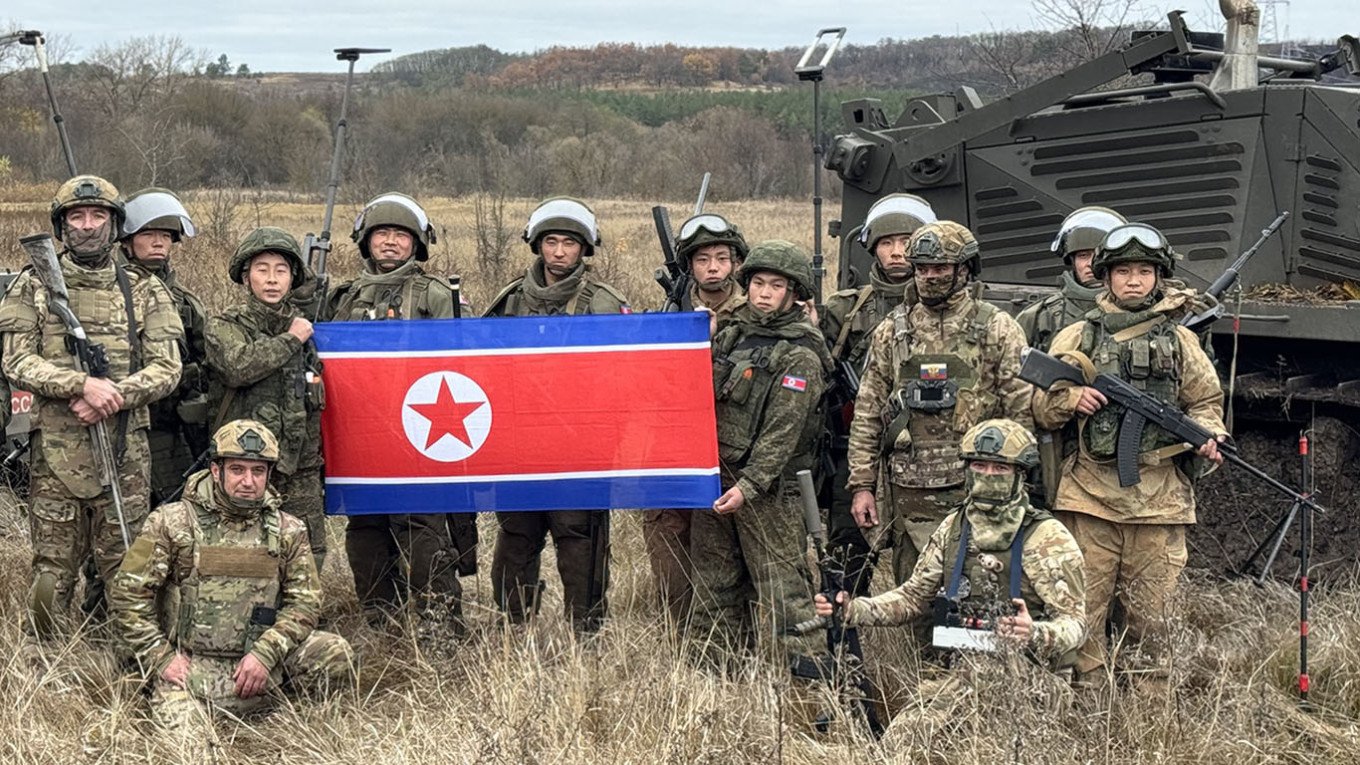Русия се кани да прехвърли севернокорейски военни край Суми и Харков, за да засили натиска върху Донбас