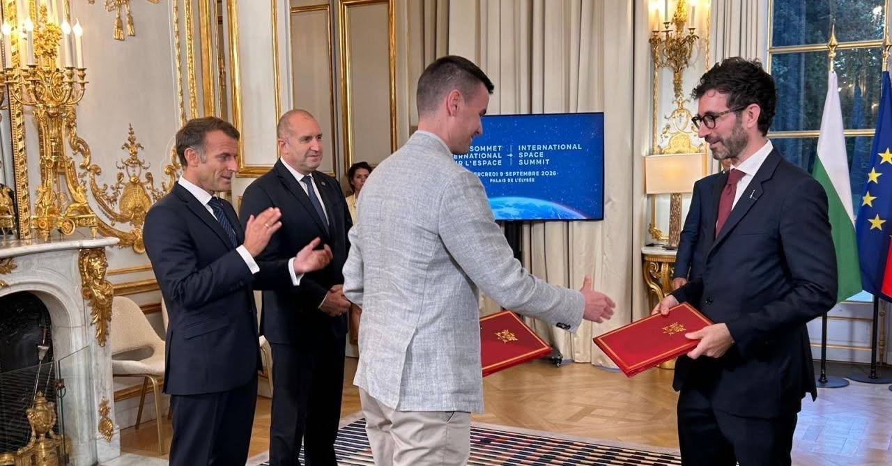 Българската компания "ЕндуроСат" ще изстрелва сателити в космоса с френски ракети