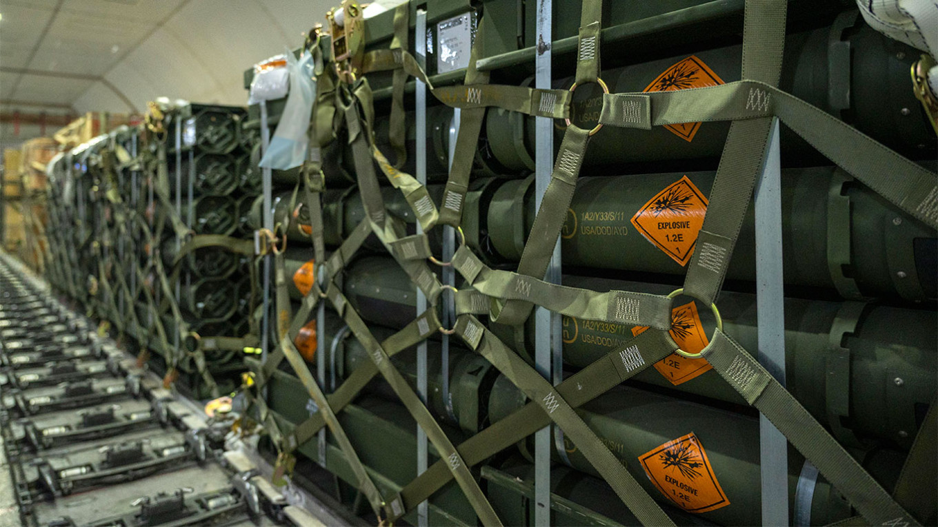 Румънската военна индустрия минава към стандартите на НАТО
