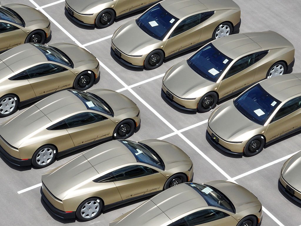 Десетки роботаксита на Tesla вече са по улиците на Остин