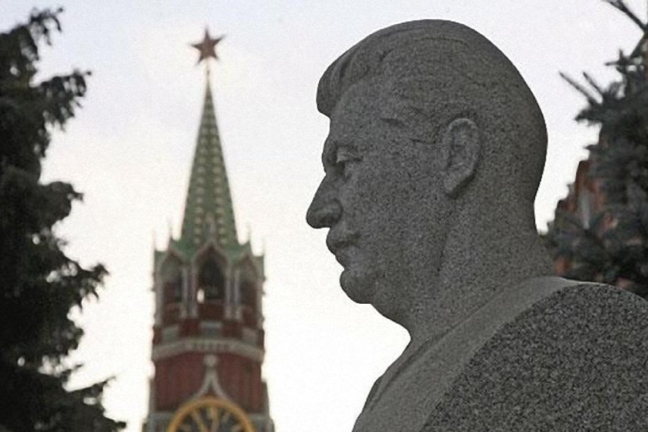 Българските депутати с абонамент за флагманите на руската пропаганда