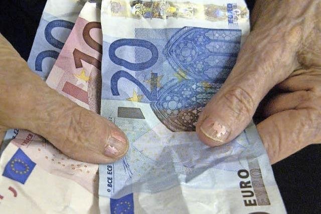 Започна изплащането на пенсиите за септември