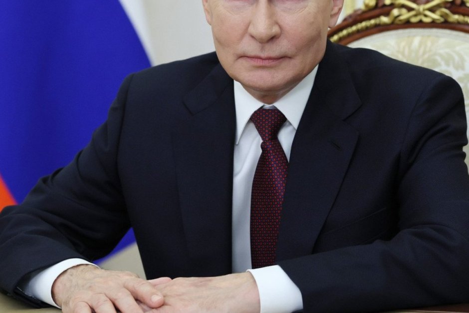 На ръката на Путин бе открита следа от инжекция