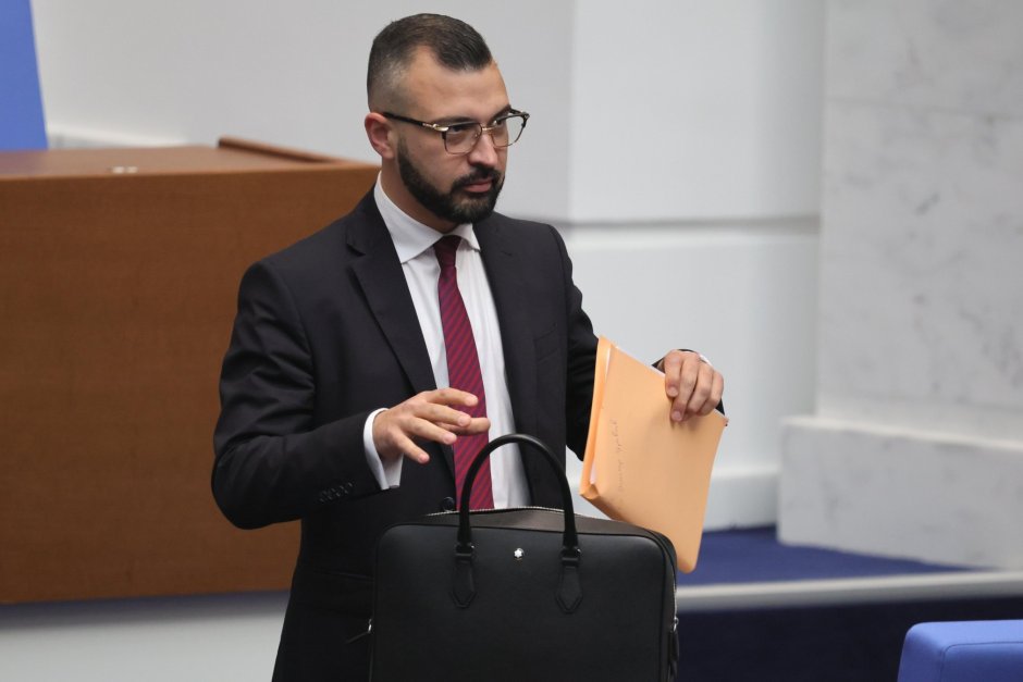 Димитър Здравков - председател на парламентарната Комисия по образование и наука; снимка: БГНЕС, архив