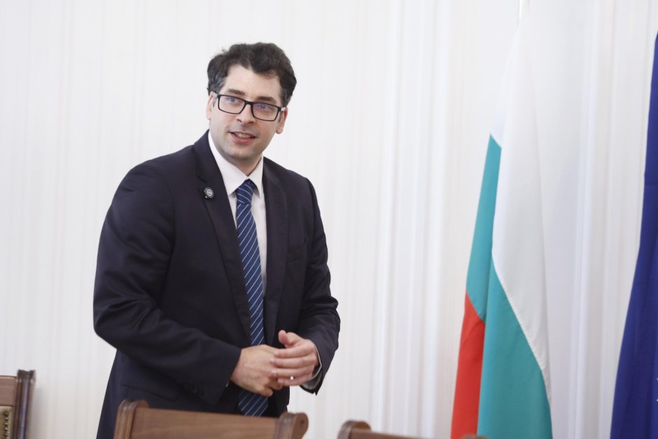 България е за по-голям европейски бюджет, но при определени условия, заяви вицепремиерът по еврофодовете Атанас Пеканов в подкаста на Mediapool Сн.БГНЕС