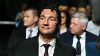 Да мре ли. Лидерът на БСП обвини ПП и ДБ, че използват случай от жълтите медии срещу Йотова