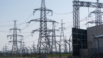 За едно денонощие в Германия: взрив на гара и две диверсии в електроцентрали