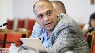 Прилича на виц: Пак искат имунитета на вечно подсъдим, но неосъден депутат