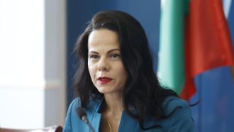 Реформата на здравния министър Ивкова срещна отпор от засегнатите структури