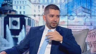 Денков: Семейството на Слави Василев има фирма за петролни продукти, но той не декларира частен интерес