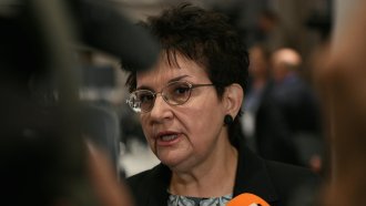МФ брани данък свръхпечалба въпреки критиките