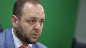 Борислав Сандов: Нямам призовка за "Петрохан", темата се използва предизборно